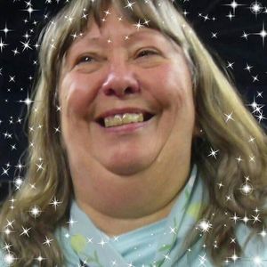 Meet your Posher, Polly